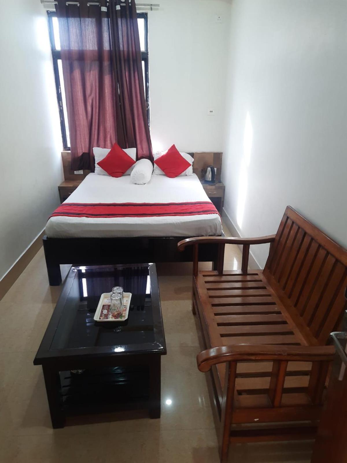 Hotel Knight Inn Airport Guwahati Bagian luar foto