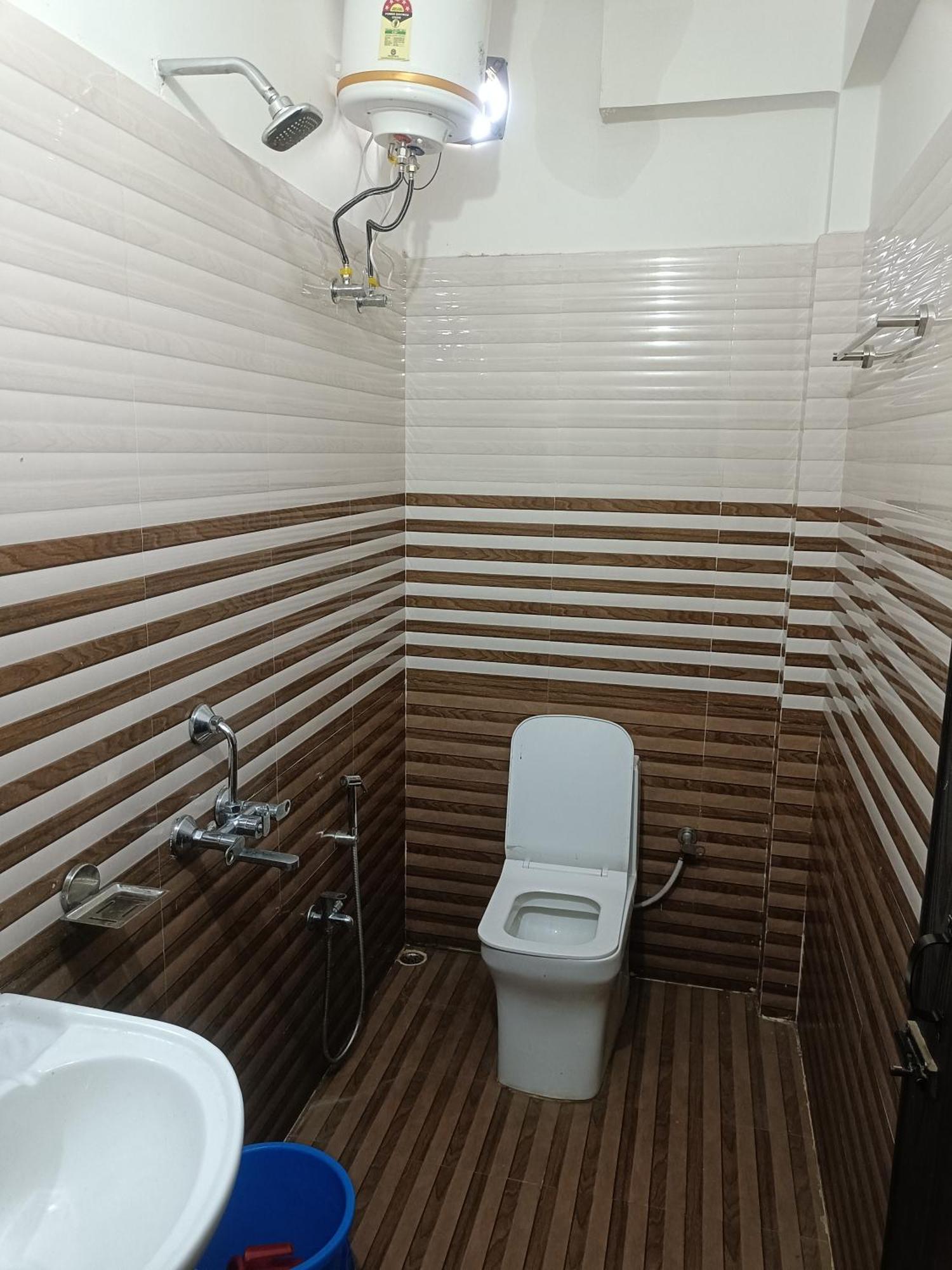 Hotel Knight Inn Airport Guwahati Bagian luar foto